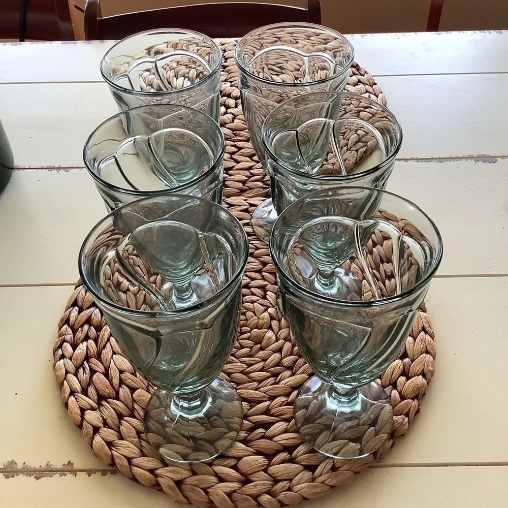 Vintage One Aqua Green Glass Water Goblets Wedding Party Noritake Sweet Swirl